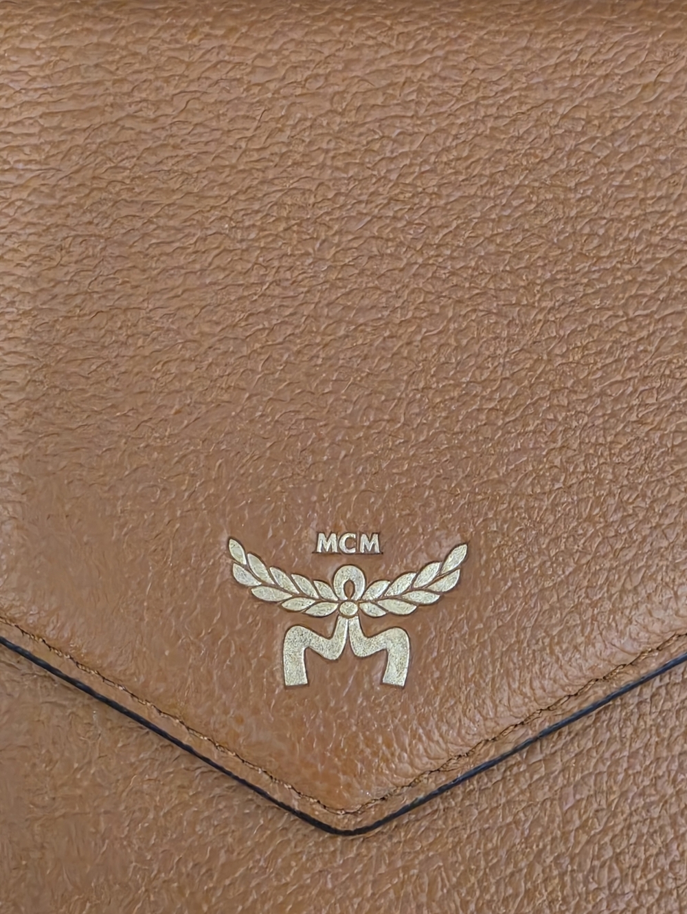 AUTHENTIC NWT - MCM Cognac Envelope Wallet with Gold Logo - Picture 5 of 10